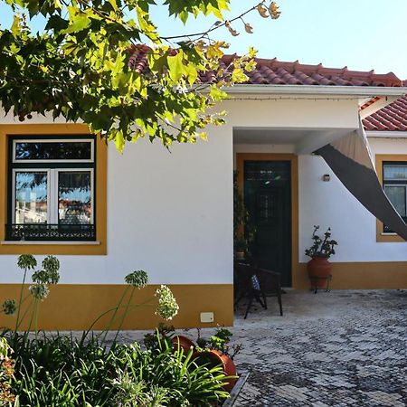 Gasthaus Casa Robusto Salvaterra de Magos Exterior foto